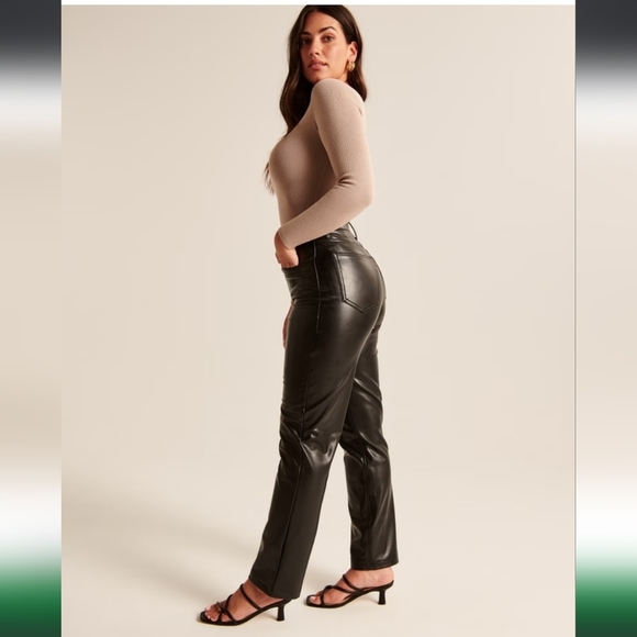 ABERCROMBIE & FITCH Vegan Leather Pants,  90s Straight High-Rise, Size 16 - Picture 4 of 11